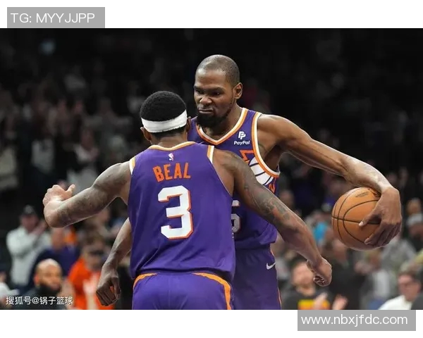 比尔合同争议:NBA天价合约交易否决权让他躺着赚钱,球队薪资空间陷困境